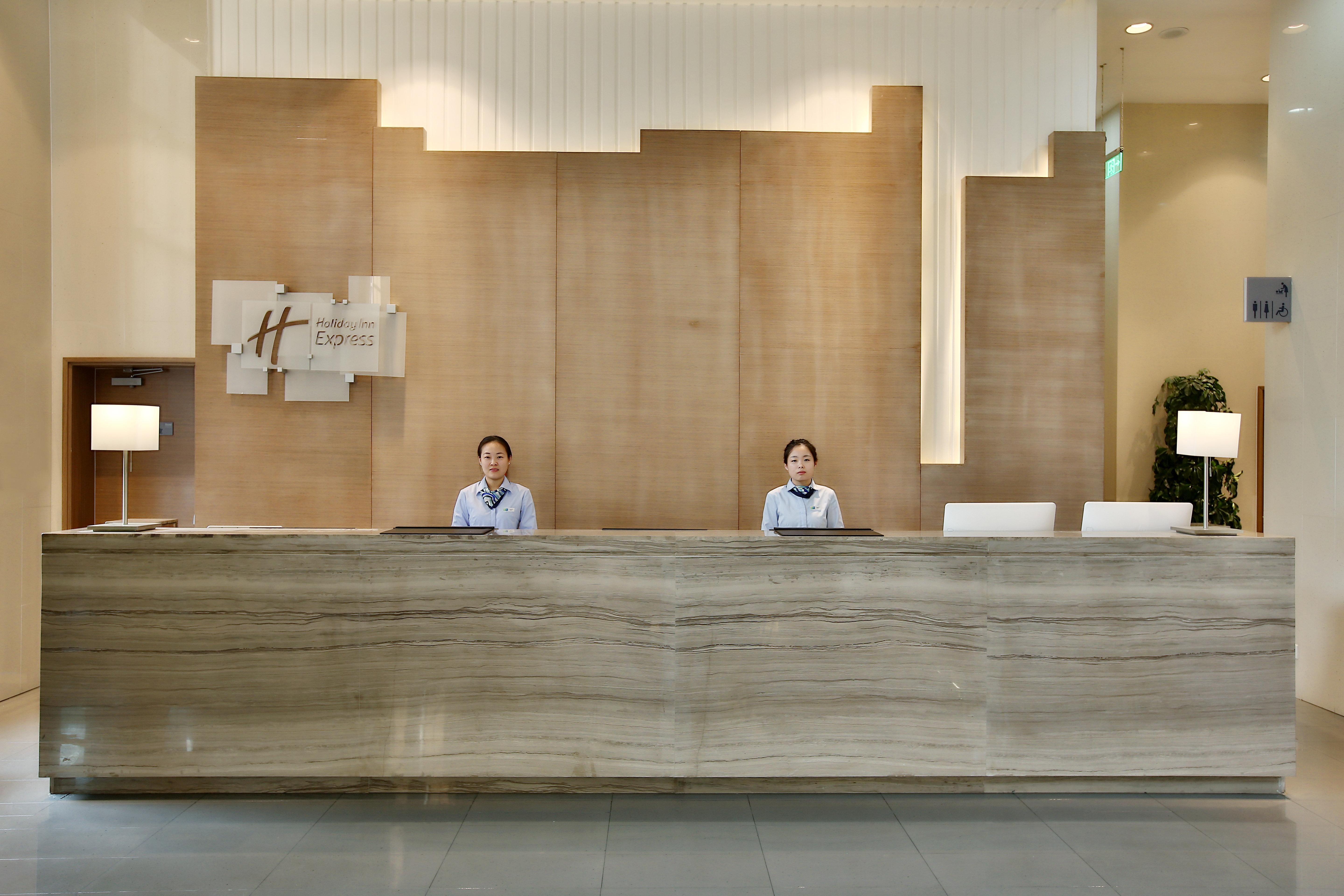 Holiday Inn Express Langfang Park View By Ihg Εξωτερικό φωτογραφία